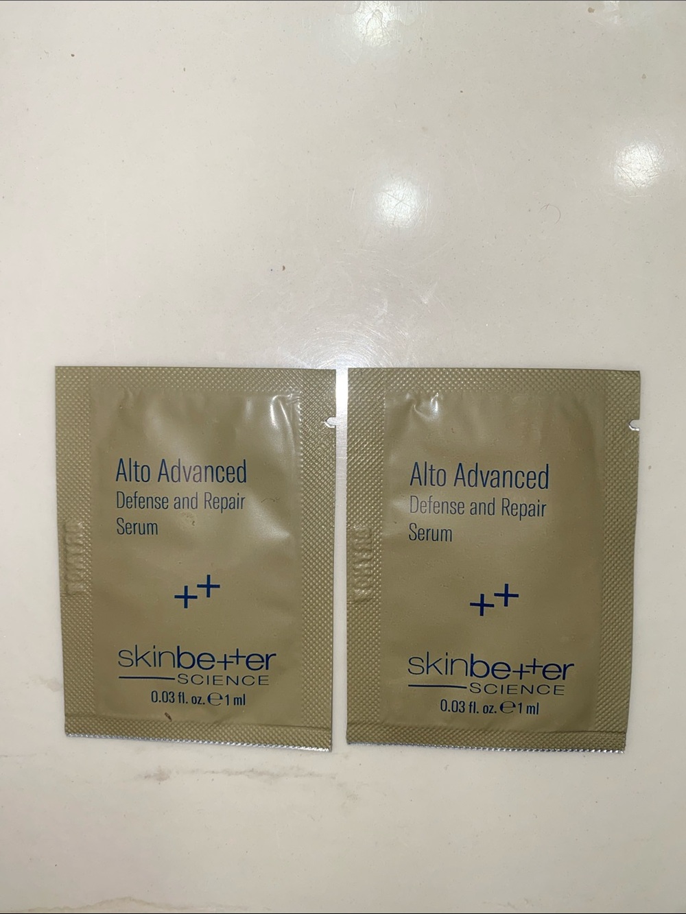 SkinBetter science Alto Advanced Defense and Repair Serum - Gold Sample (1 ml)